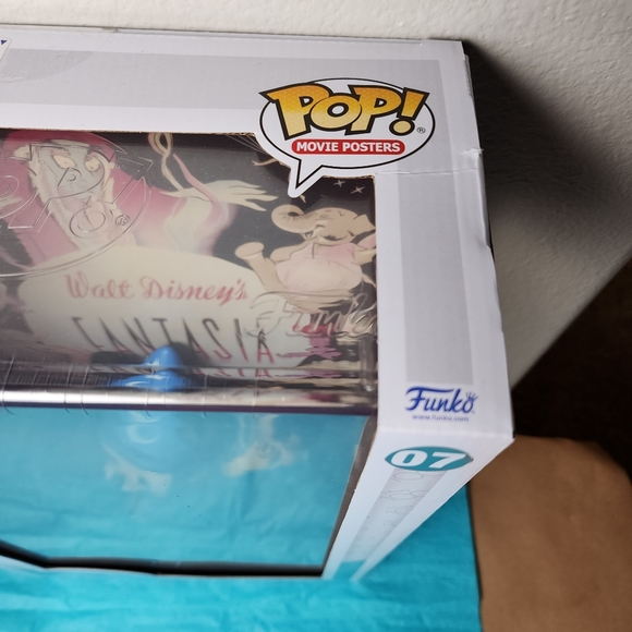 FUNKO POP! MOVIE POSTERS SORCERER'S APPRENTICE MICKEY WITH BROOM - Picture 5 of 6